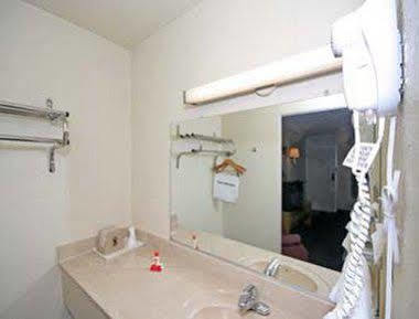 Motel Super 8 By Wyndham Dunn Esterno foto